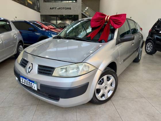 RENAULT MEGANE 2.0 EXPRESSION SEDAN 16V GASOLINA 4P AUTOMÁTICO